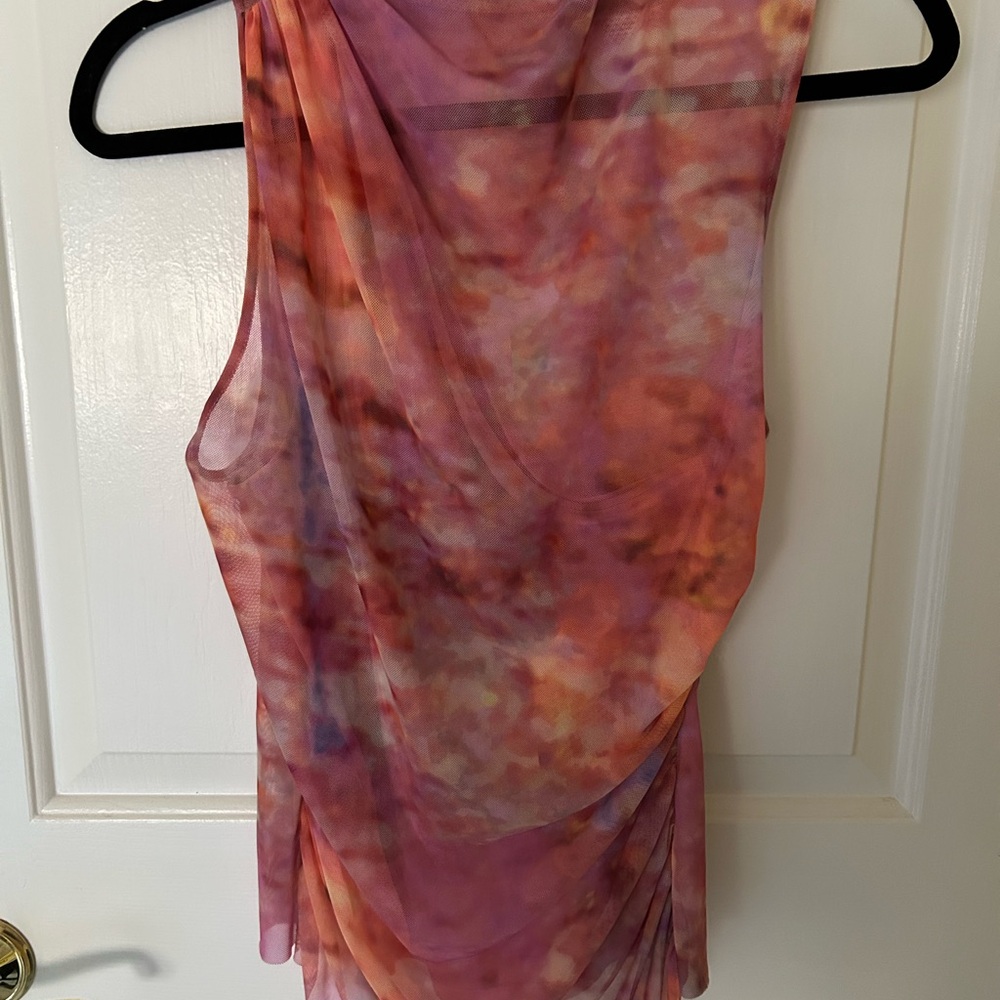 Sleeveless Multicolor Drape Top